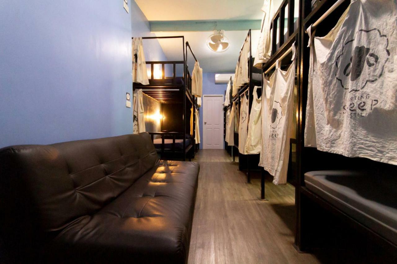 Counting Sheep Hostel Bangkok Ngoại thất bức ảnh